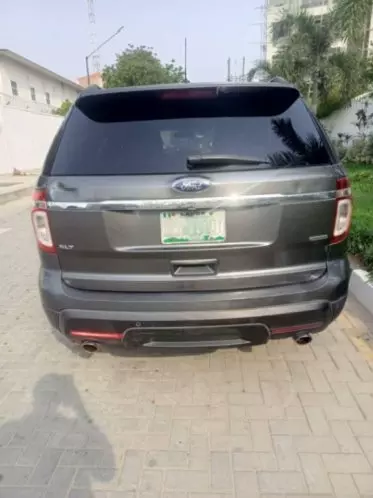 Ford Explorer