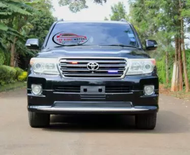 Toyota Land Cruiser V8