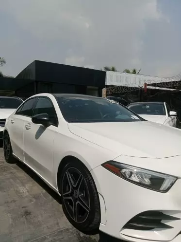 Mercedes-Benz A 220