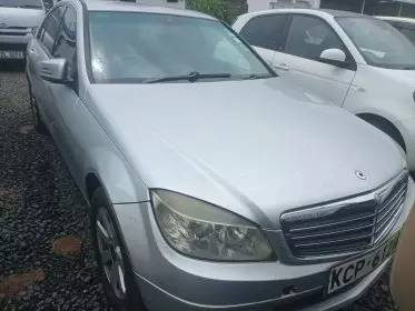 Mercedes-Benz C 180