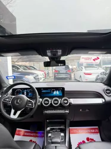 Mercedes-Benz GLB 250