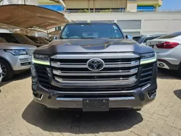 Toyota Landcruiser 300