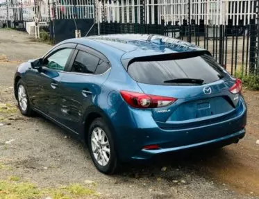 Mazda Axela