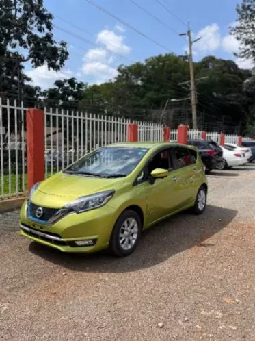 Nissan Note medalist