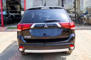 Mitsubishi Outlander hybrid 