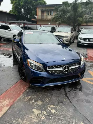 Mercedes-Benz C 300