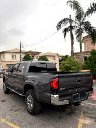 Toyota Tacoma