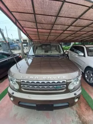 Land Rover LR 4