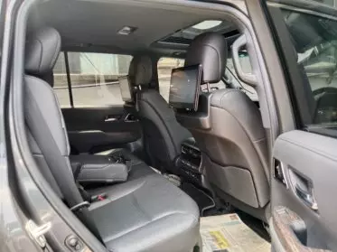 Toyota Landcruiser 300