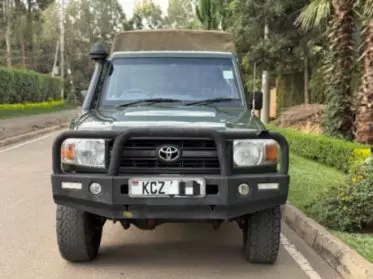 Toyota Land Cruiser Pick Up