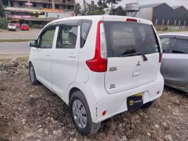 Mitsubishi EK wagon