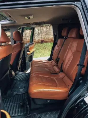 Lexus 570