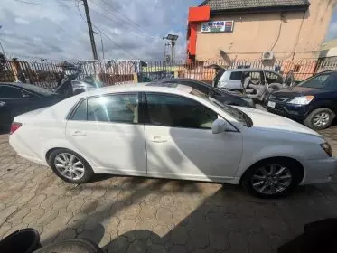 Toyota Avalon