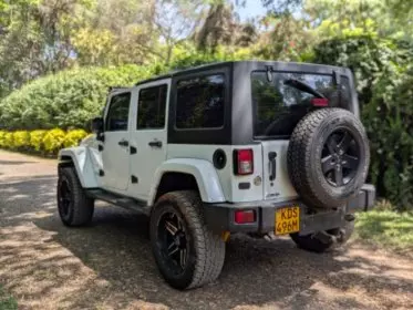 JEEP Wrangler Sahara