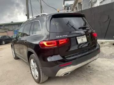 Mercedes-Benz GLB 250
