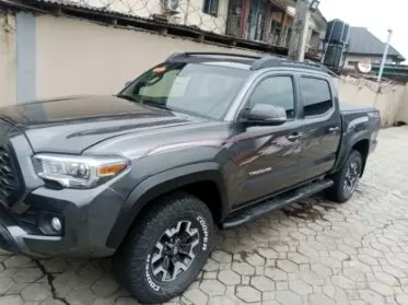 Toyota Tacoma