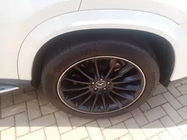 Mercedes-Benz GLE 400