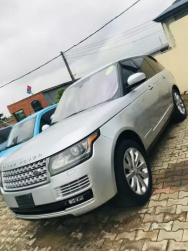 RANGE ROVER HSE LR4
