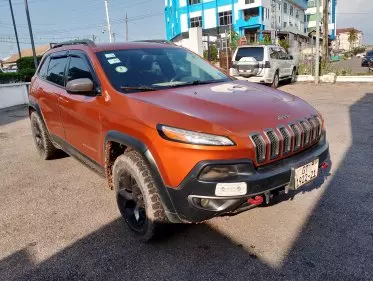 JEEP Cherokee