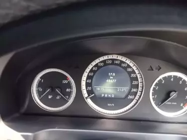 Mercedes-Benz C200