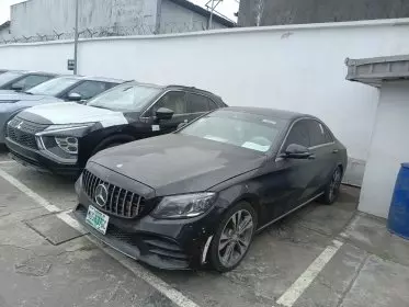 Mercedes-Benz C 300