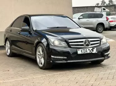 Mercedes-Benz C200