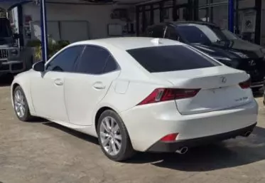 Lexus IS 200
