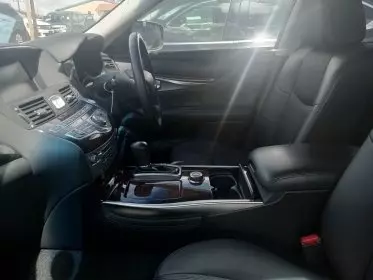 Nissan Fuga