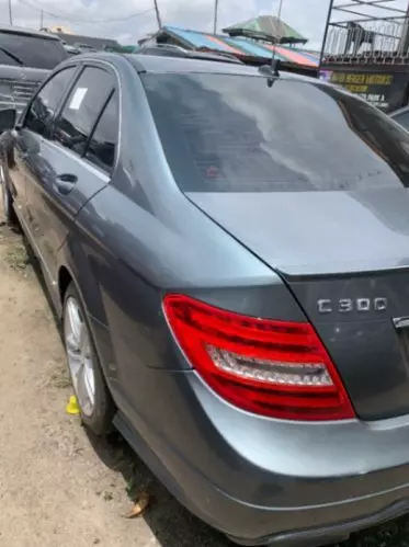 Mercedes-Benz C 300