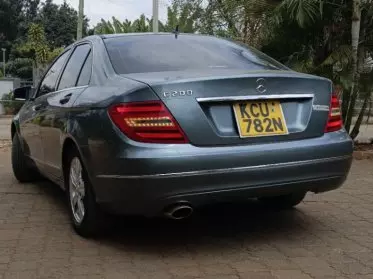 Mercedes-Benz C 200