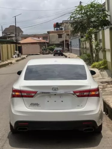 Toyota Avalon