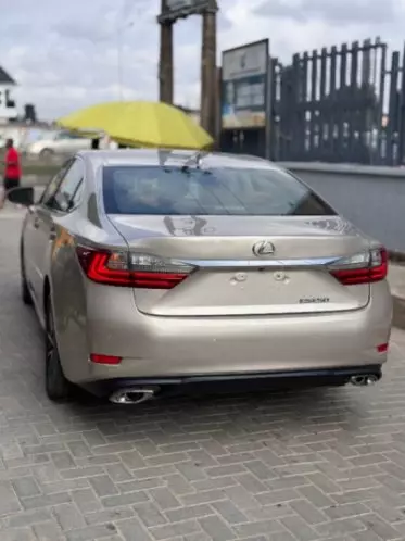 Lexus ES 350