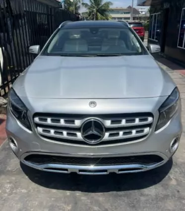 Mercedes-Benz GLA 250
