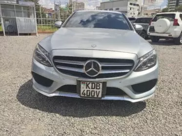 Mercedes-Benz C200