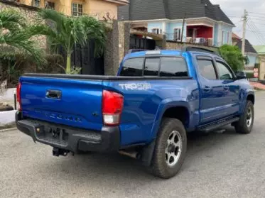 Toyota Tacoma