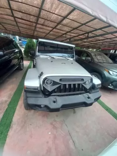 JEEP Wrangler Sahara