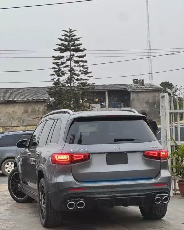 Mercedes-Benz GLB 250