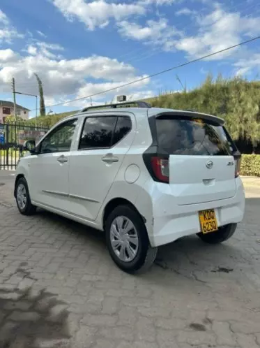 Daihatsu Mira 