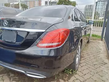 Mercedes-Benz C 200