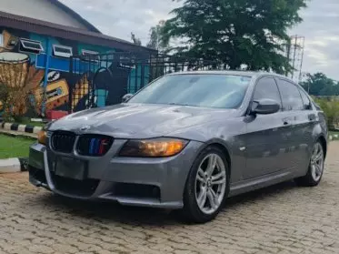 BMW 328i