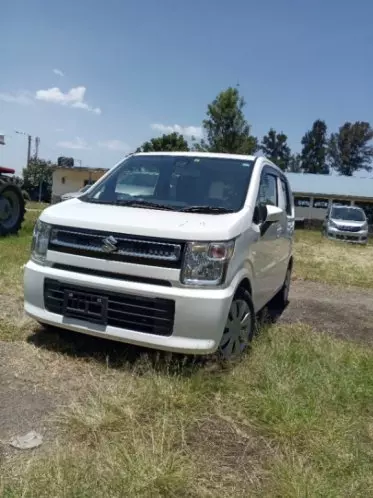 SUZUKI Wagon R+