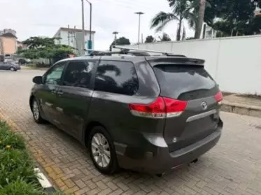 Toyota Sienna
