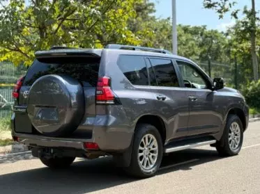 Toyota Landcruiser Prado