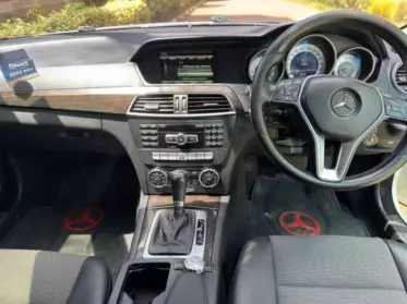 Mercedes-Benz C200