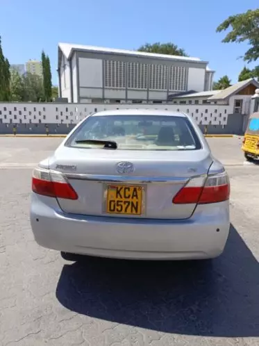 Toyota Premio