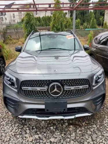 Mercedes-Benz GLB 250