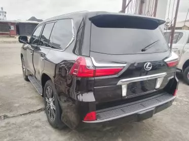 Lexus LX 570