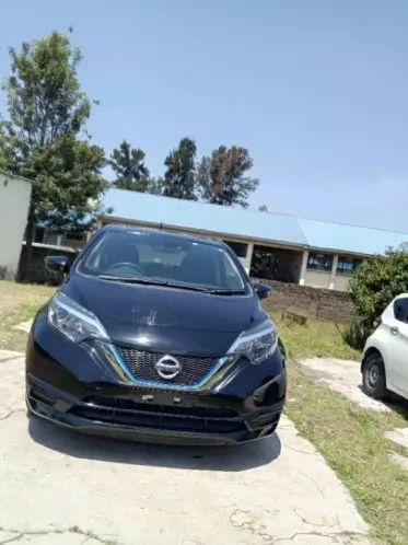 Nissan 100 NX