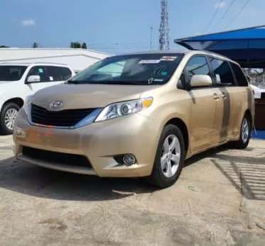 Toyota Sienna