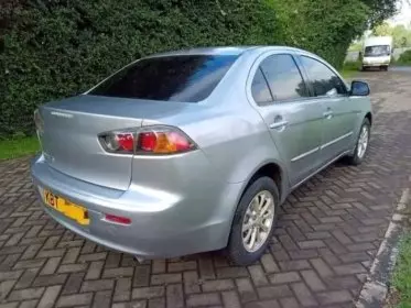 Mitsubishi Lancer